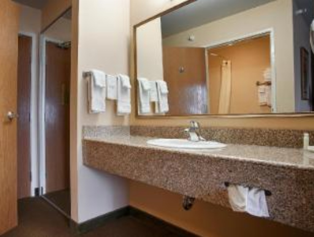 Best Western Manhattan Inn Image 23